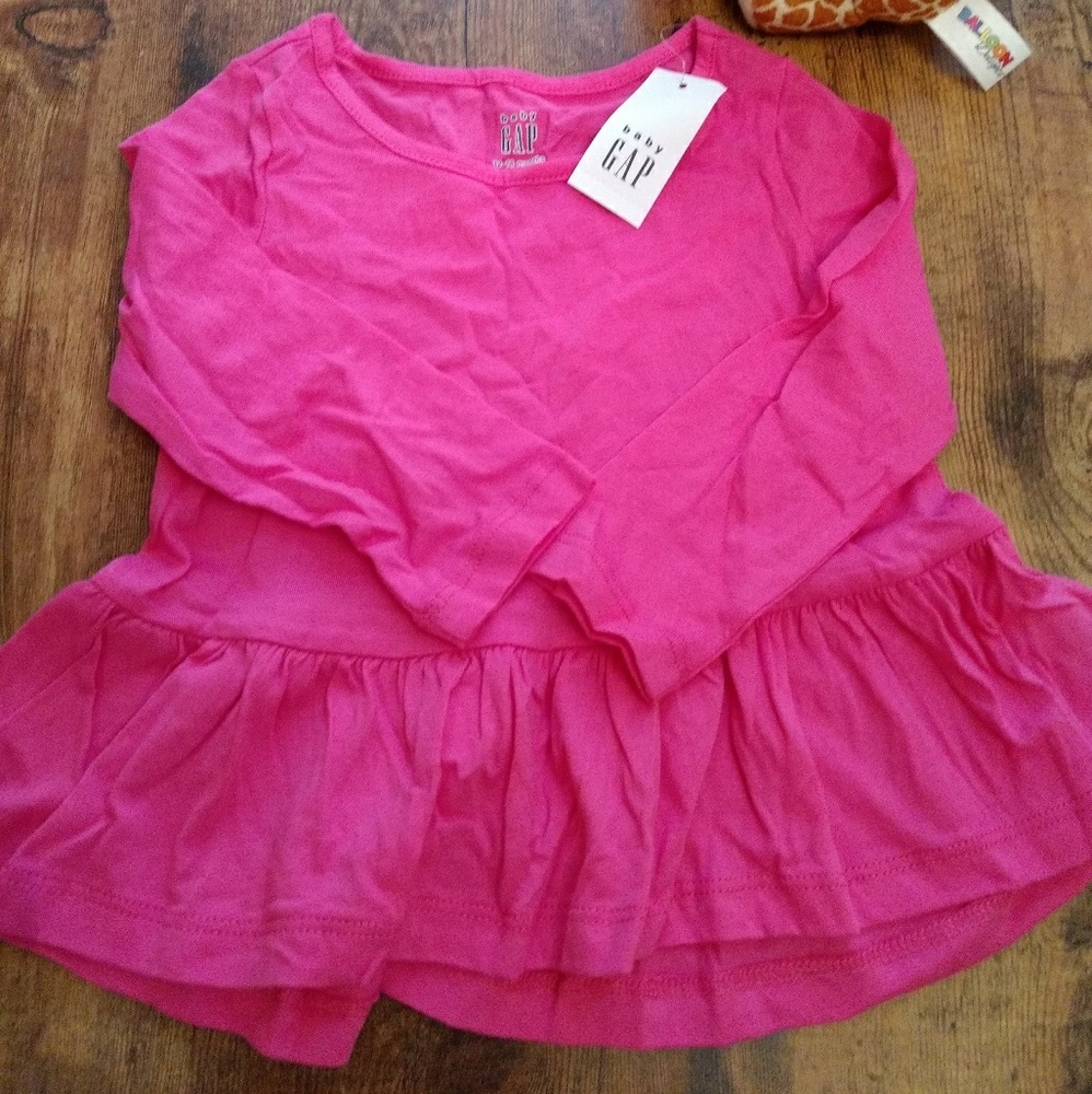 SOLD! NEW baby Gap top